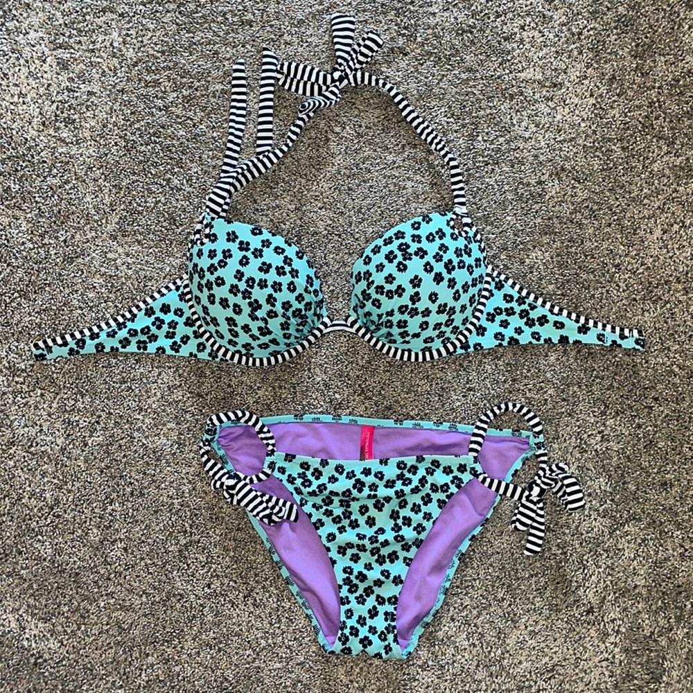 Victoria’s Secret floral swim suit set